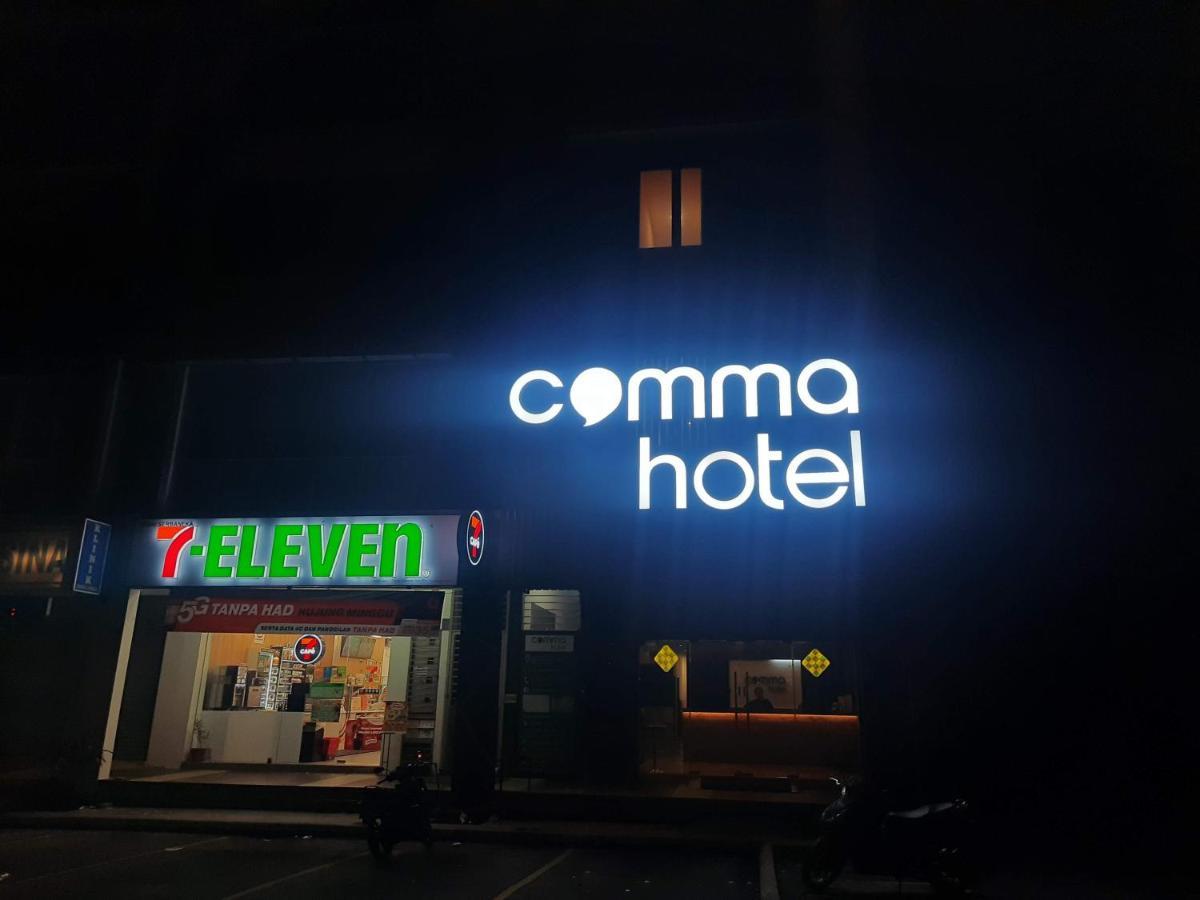 Comma Hotel Bandar Saujana Putra Buitenkant foto