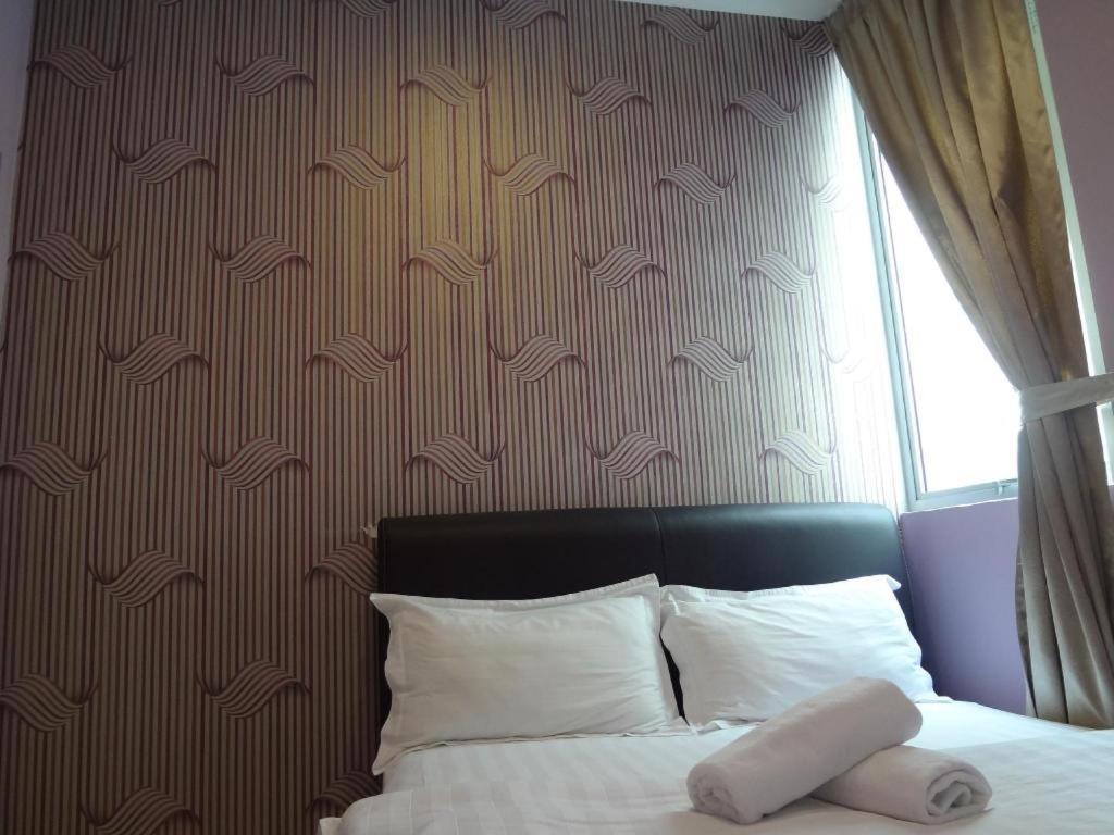 Comma Hotel Bandar Saujana Putra Buitenkant foto