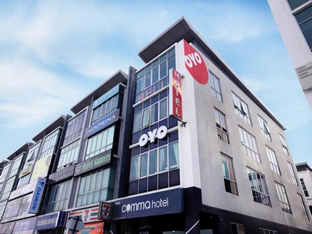 Comma Hotel Bandar Saujana Putra Buitenkant foto